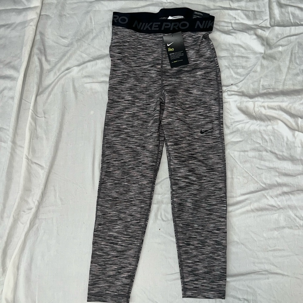 Nike Pro tight fit crop length multicolor leggings size S new with tags